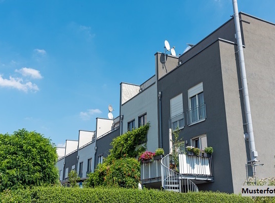 Einfamilien-Doppelhaushälfte, Terrasse, Garten