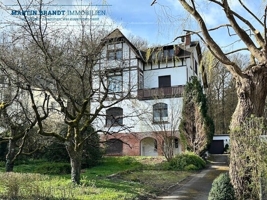 ++ TRAUMHAFTE STILALTBAU VILLA ++ mit 4 WE in Bestlage 
von Niedernhausen in der "Schönen Aussicht"