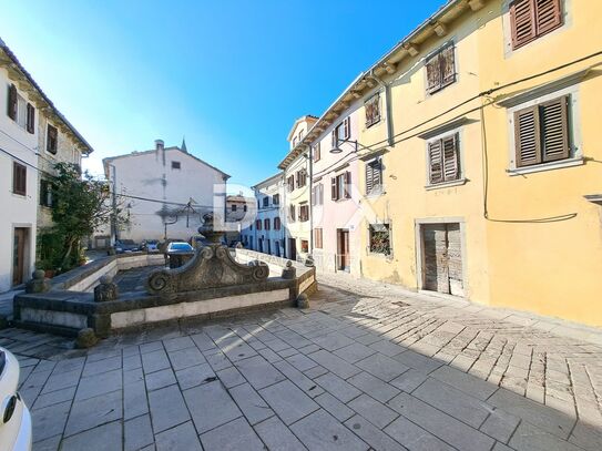 ISTRIEN, BUZET, ALTSTADT - Steinhaus in der Altstadt