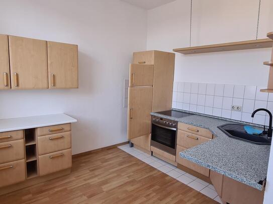 Schöne Singlewohnung mit Einbauküche in Wohnkomplex in Eisenberg