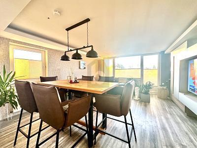 DACHGESCHOSS MIT TERRASSE | SANIERT