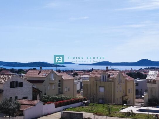 VODICE, neue Wohnung, 1. Stock, Meerblick, 3 Schlafzimmer