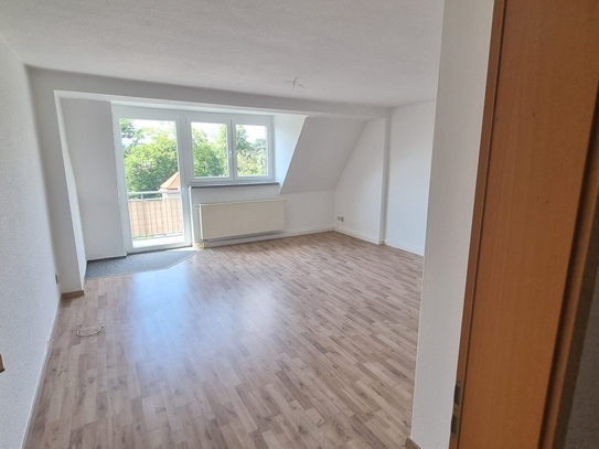 Sehr schöne und helle 3-Raumwohnung mit Balkon