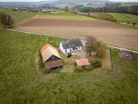 Hofstelle in Alleinlage, Schmuckstück im Bayerischen Wald zu verkaufen