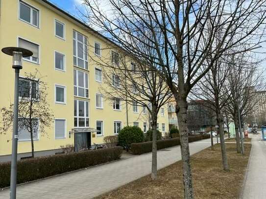 Lichtdurchflutete 3-Zimmer-Wohnung mit Balkon in Alt - Bogenhausen