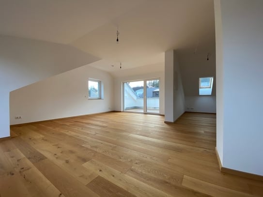 Wohnen am Fichtenbühl - Erstbezug nach Generalsanierung! Moderne 2-Zi.-Whg. mit Loggia und Balkon