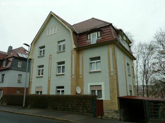 schicke Wohnung in einem Dreifamilimehaus