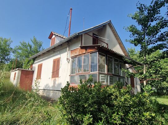 ISTRIEN, CEROVLJE - Ferienhaus mit großem Garten und zusätzlicher Einrichtung