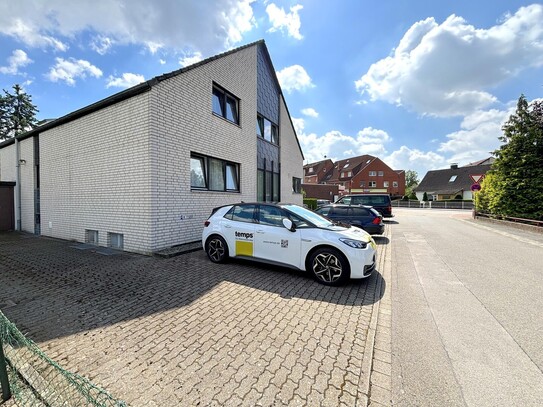 Zentrales Wohn- und Geschäftshaus in Berenbostel, Garage + max. 10 Stellplätze