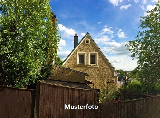 Einfamilien-Reihenendhaus nebst integrierter Garage