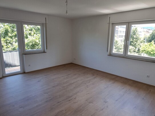 Neu renovierte 3 Zimmer Wohnung in Toplage Stuttgart West