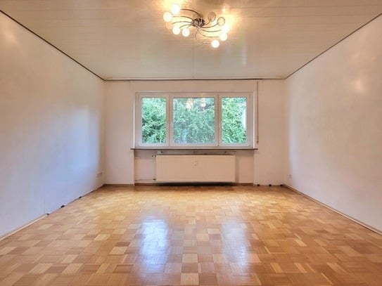 Leerstehende 2-Zimmer-Wohnung mit Balkon direkt an den Weinbergen