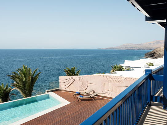 Designer Villa mit Meerblick auf Lanzarote! Geschäftliches Potenzial und Urlaubsimmobilie in einem!