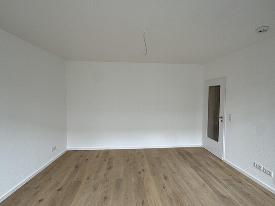 Kernsanierte 1-Zimmer Wohnung auf der Zeil mit EBK und Balkon