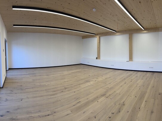 ! bereits 70% vermietet ! NEUE Gewerbeflächen / Büro / Praxis / Studio / hochw. Ausstattung ca.85 m2