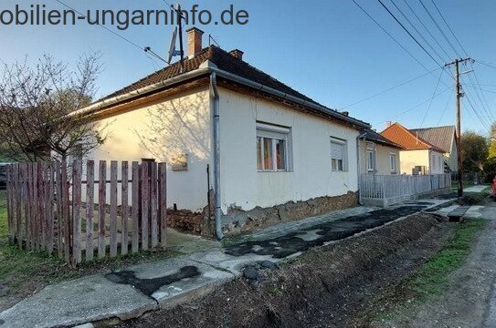 Einfamilienhaus in einem kleinen Dorf bei Kaposvár zu verkaufen