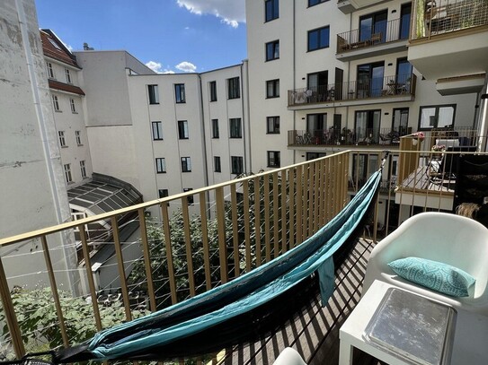 Luxuriöse 2-Zimmer-Wohnung neben Checkpoint Charlie mit Balkon und ruhigem Innenhof