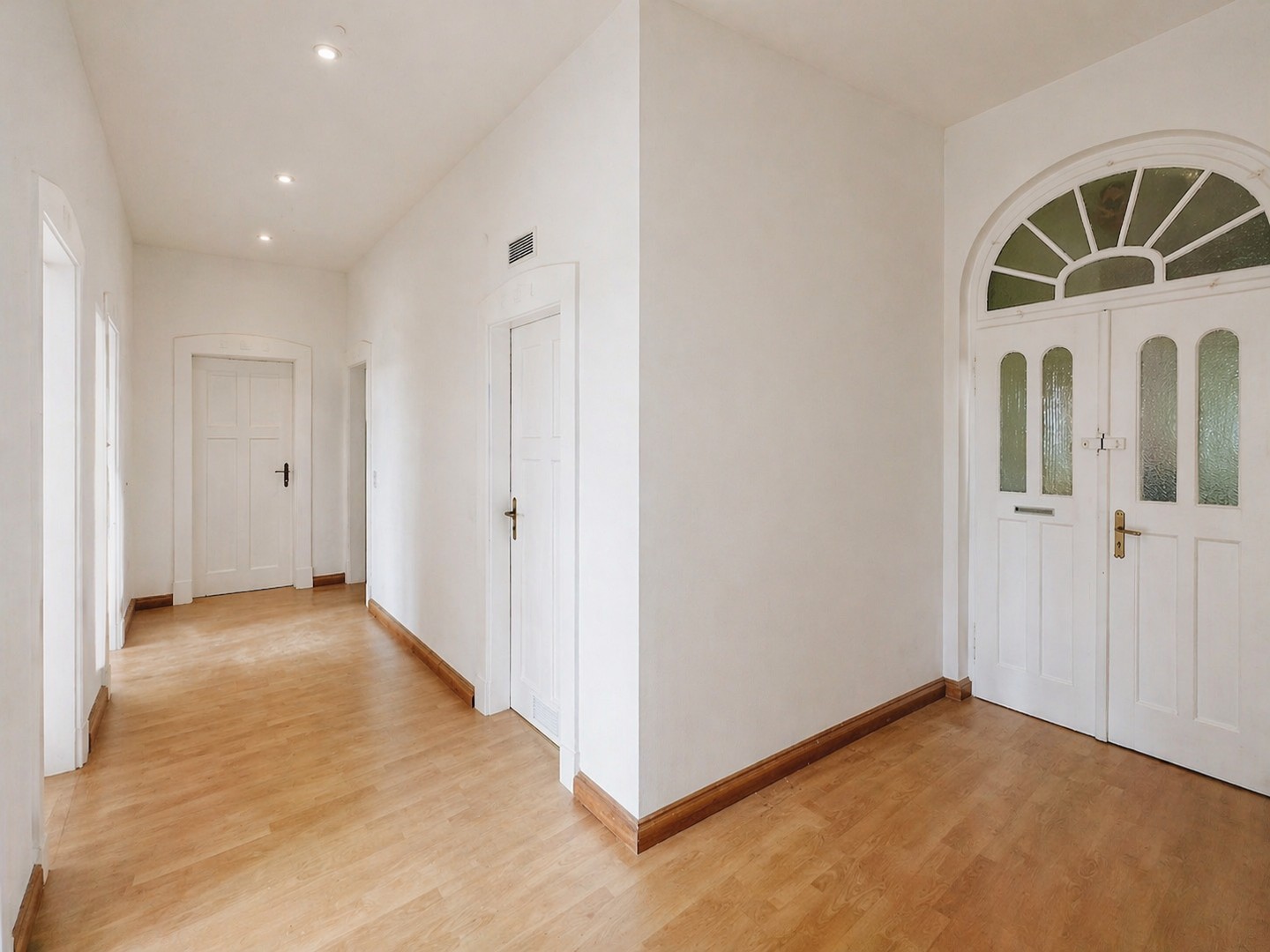                                                               Renovierte Altbauwohnung mit Charme in zentraler Lage                                                       in Unterdürrbach (Würzburg)