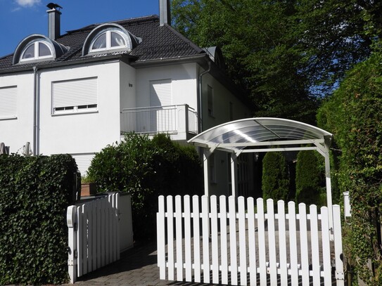 Ruhe und Erholung am Pasinger Stadtpark! Elegante, sehr gepflegte DHH in bester Lage