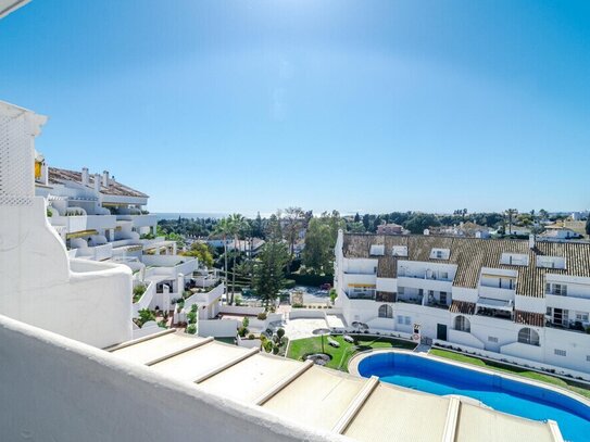 Tolle 3-Schlafzimmer Luxus-Wohnung in Nueva Andalucia