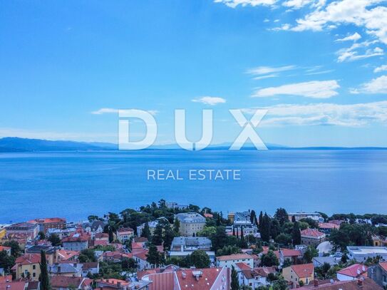 OPATIJA, ZENTRUM - Grundstück mit einem Projekt für 3 Luxusapartments mit Pool und Panoramablick auf das Meer