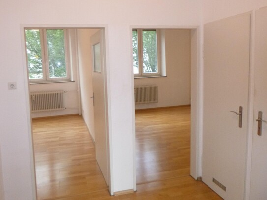 Nachmieter gesucht für schöne 2-Zimmer-Wohnung mit großer Wohnküche und Loggia in LU-Bismarckstraße