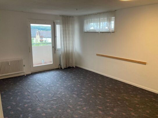 Provisionsfrei* Barrierefreie 1,5 Zimmer Wohnung mit Balkon und TG Stellplatz, ab sofort bezugsfrei