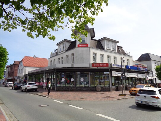 Kaltenkirchen Marktpassage, Laden ca. 95 qm Grosse Schaufenster, Am Markt 9