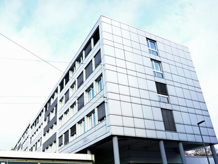 Drei Bürogebäude nahe der Kasseler City.