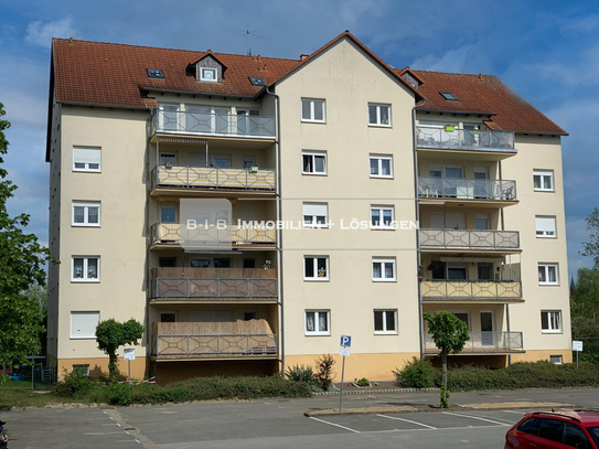 2 Zi. DG-Wohnung (70m²) mit Gäste-WC, Fahrstuhl und PKW-Stellplatz