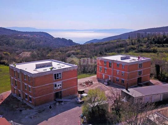 ISTRIEN, RABAC - Penthouse in einer Stadtvilla