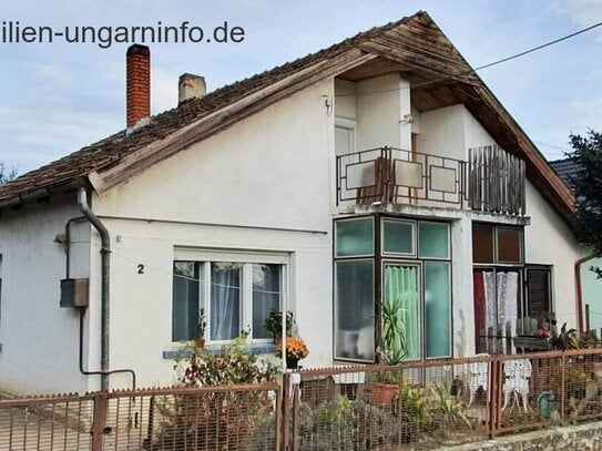 Doppelhaus in einer Kleinstadt südlich des Plattensees zu verkaufen