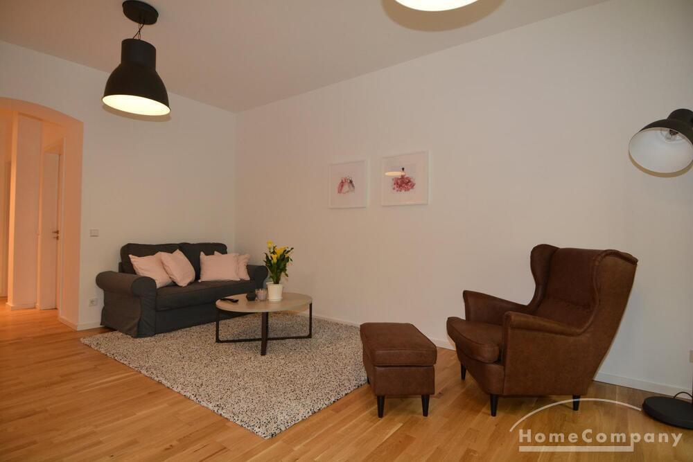 Wunderschöne 2-Zimmer-Wohnung am Zionskirchplatz in Mitte, Berlin, möbliert - Photo 1