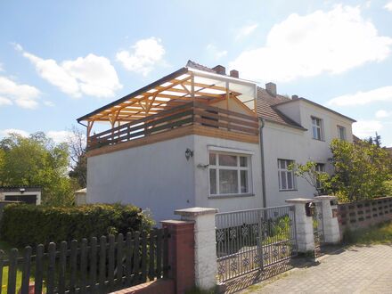 Einfamilienhaus mit großem Grundstück