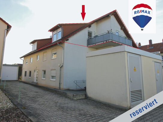 ++ Charmante Wohnung mit großem Balkon und Stellplatz in ruhiger Lage++