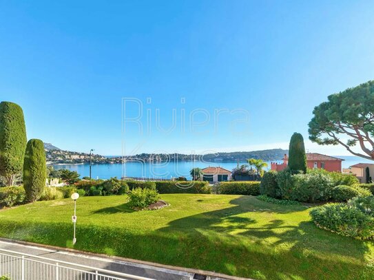 2-bed with panoramic sea view and swimming pool, Villefranche-sur-Mer