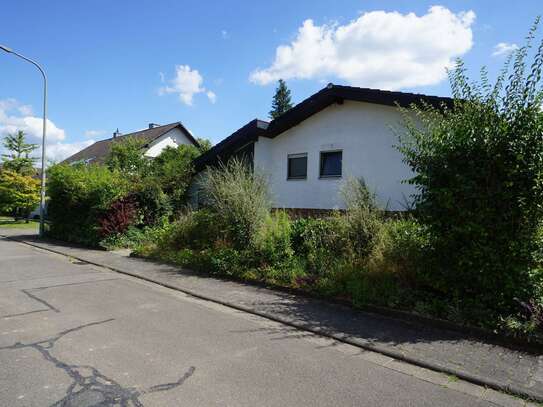 Renovierungsbedürftiges Architektenhaus auf Traumgrundstück