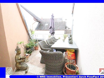 WRS Immobilien - Riedstadt-Goddelau - Einfamilienhaus mit Dachterrasse + Pkw-Stellplatz