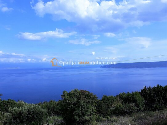 VILLA MIT MEERBLICK MIT POOL