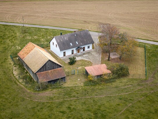 Hofstelle in Alleinlage, Schmuckstück im Bayerischen Wald zu vermieten