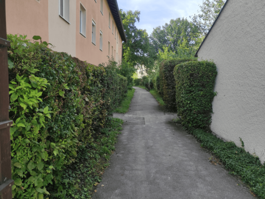 Ruhig gelegener Altbau mit top Verkehrsverbindung