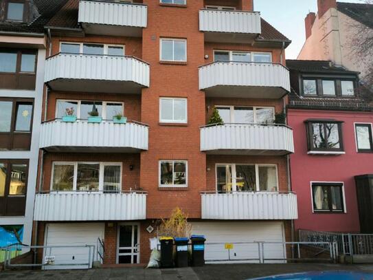 Frei: 2 Zimmer Wohnung in Bremen Findorff, 2 Balkone.