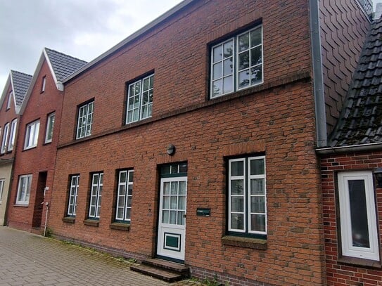 Großes Stadthaus mit Garten zentral in Husum