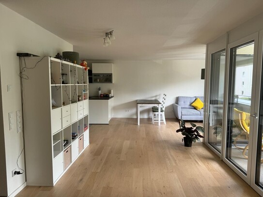 Neubau 3.5 Zimmer Balkon Wohnung BJ 2020 in belebter Lage in Winnenden nahe Stuttgart