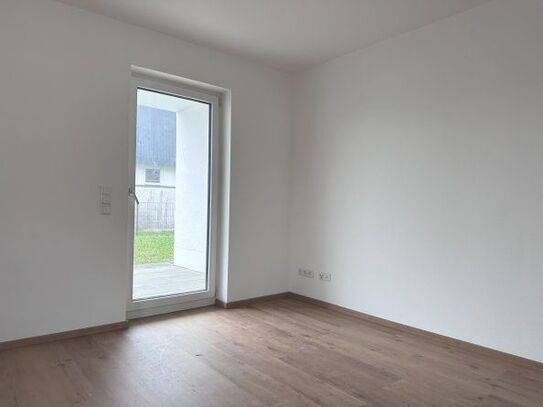 02_EI6688b Schöne 3-Zimmer-Neubauwohnung mit Terrasse und Südgarten / bei Schwandorf