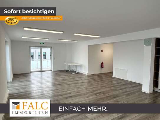 Modernes Büro mit Lift, Einbauküche und Balkon