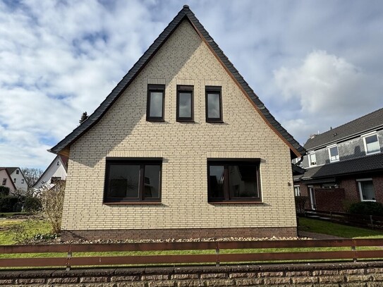 Charmantes Einfamilienhaus mit viel Potential in toller Lage in Bremen Arbergen