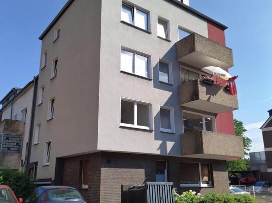 Renovierte, bezugsfertige 2-Raumwohnung mit Balkon zu vermieten