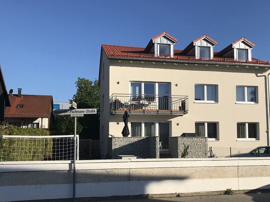 Wunderschöne Erdgeschoss-Wohnung mit Privatgarten und Sonnenterrasse in Unterschleißheim-Lohhof