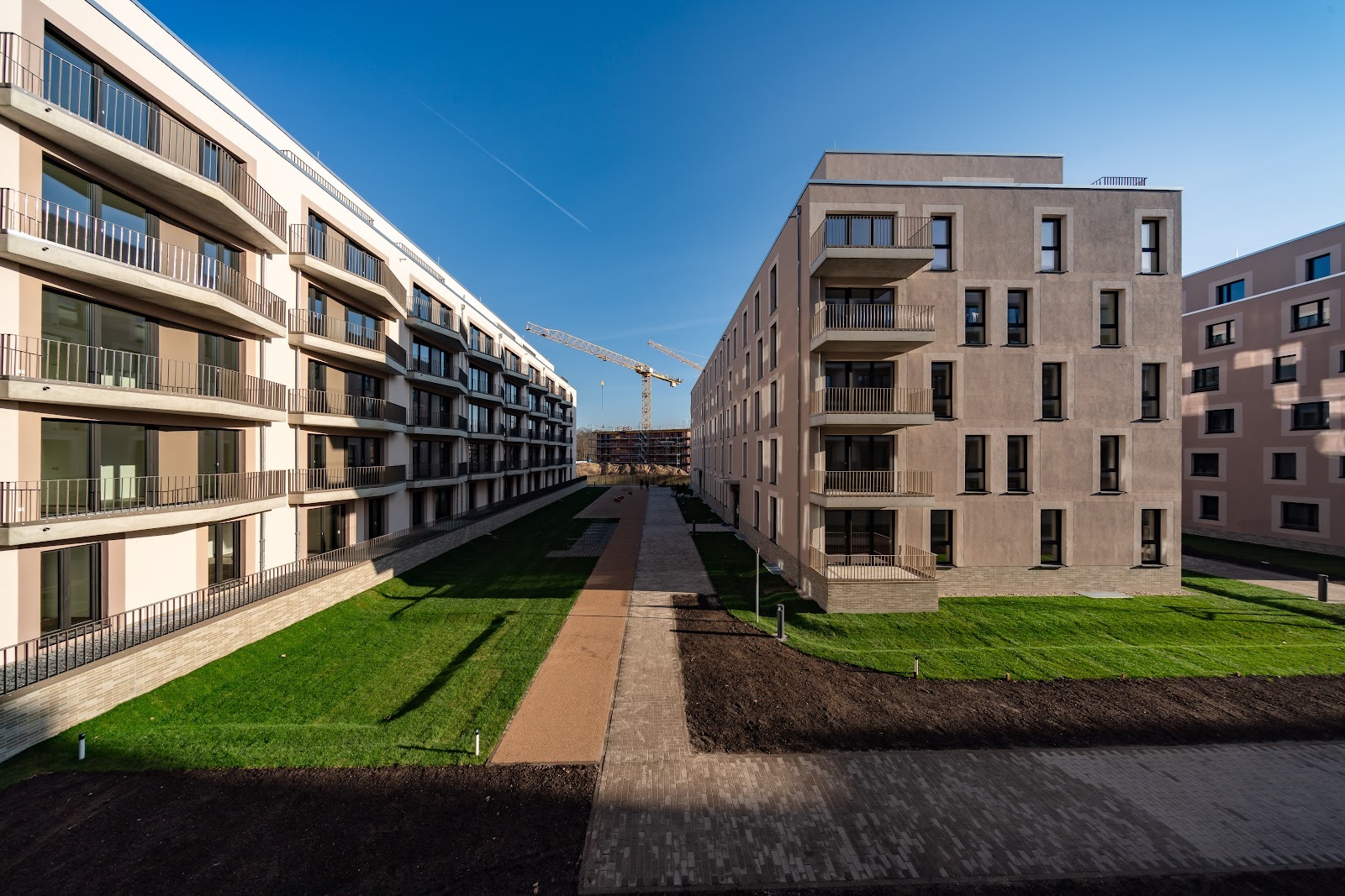Neubau mit Fußbodenheizung im Erstbezug an der Waterkant - Photo 1